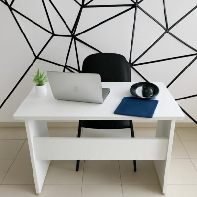 Bureau élégant et pratique